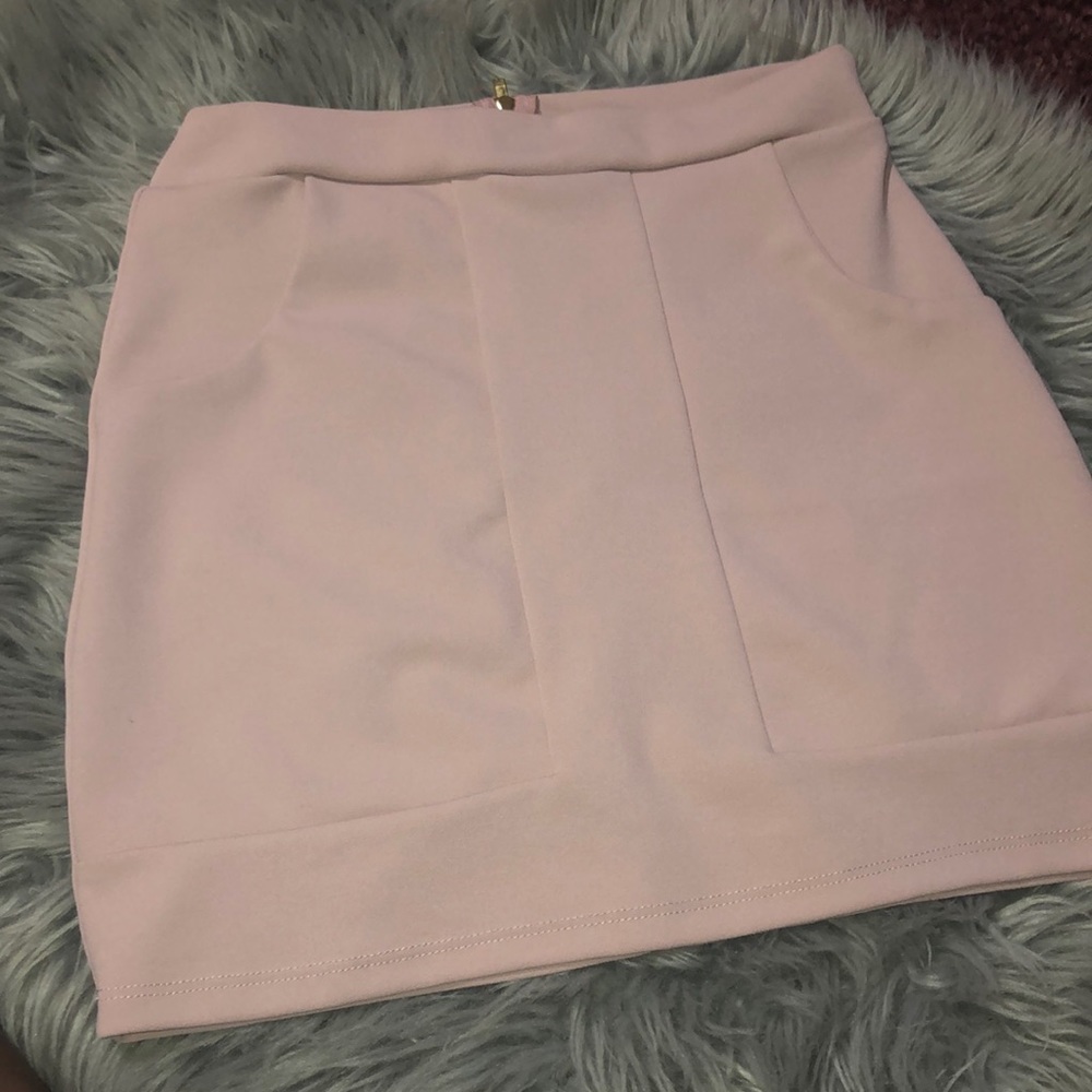 Windsor pocket skirt
